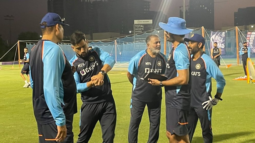 MS Dhoni Returns